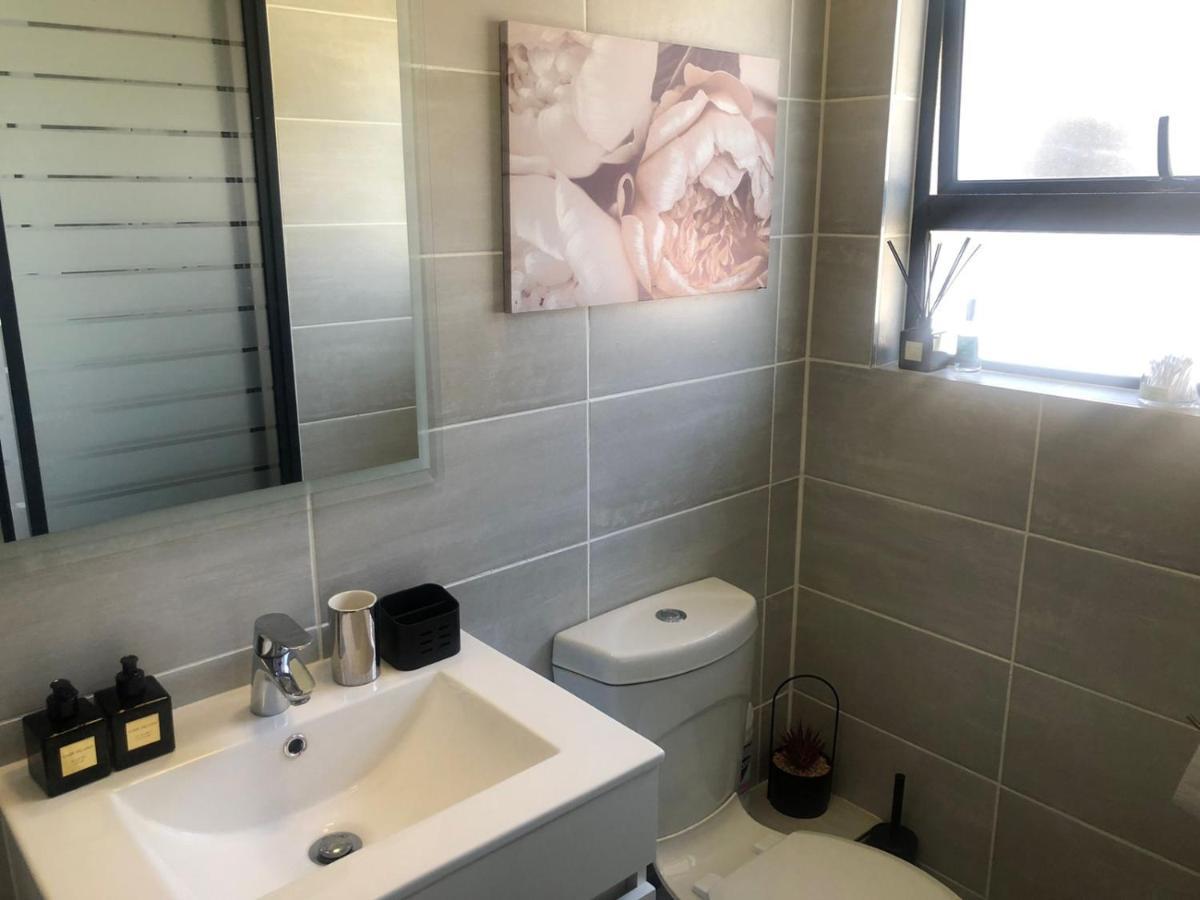 Luxurious Waterfall 1 Bedroom Condo With Free Uncapped Wifi Midrand Exterior foto