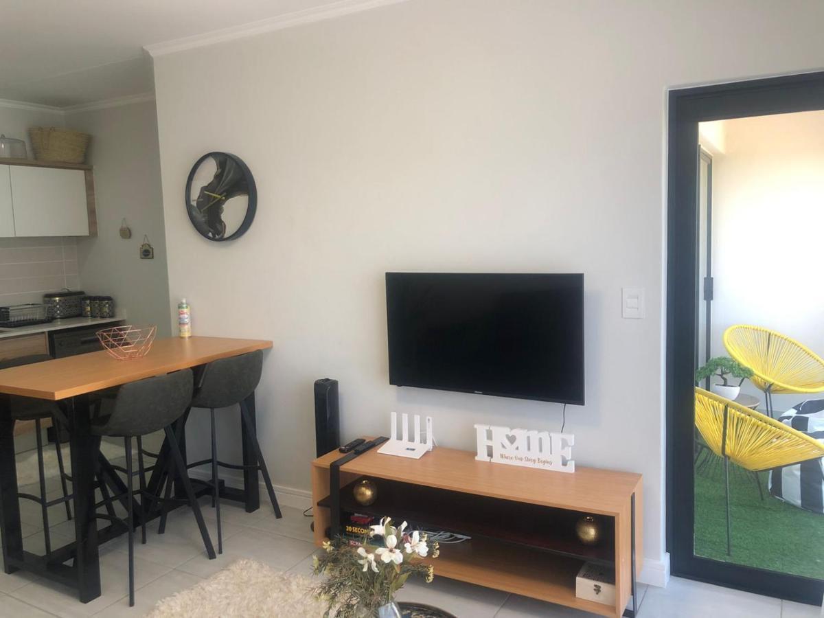Luxurious Waterfall 1 Bedroom Condo With Free Uncapped Wifi Midrand Exterior foto